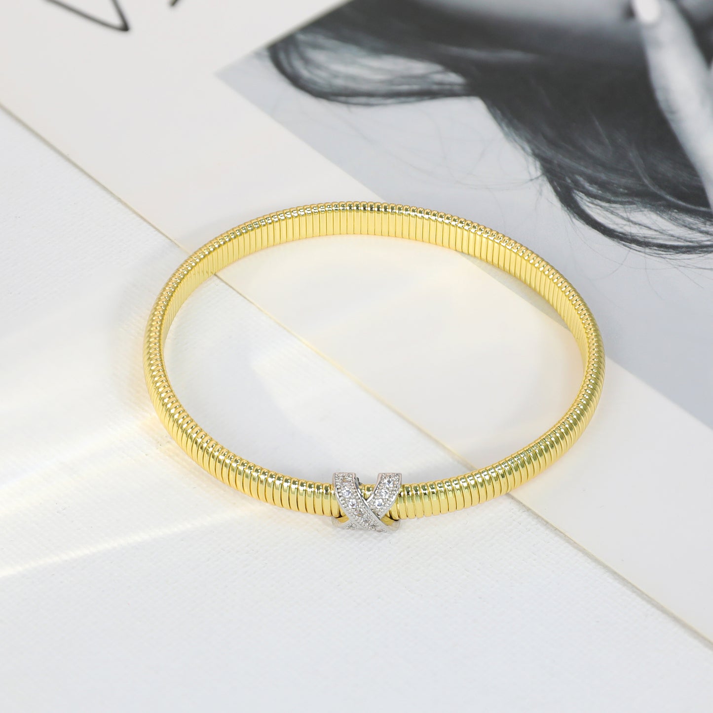 Chunky Gold Bracelets for Women, Trendy Gold Stretch Bangle with Gold Heart Knot Bracelets Jewelry Gifts for Her