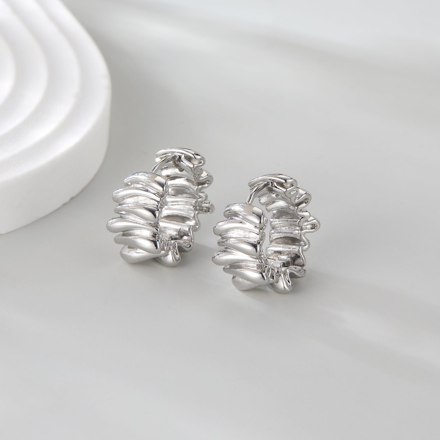 14K Gold Plated Hoop Earrings for Women, Trendy Twisted Rope Chunky Gold Hoop Earrings Cuff Lightweight Hypoallergenic Jewelry for Her