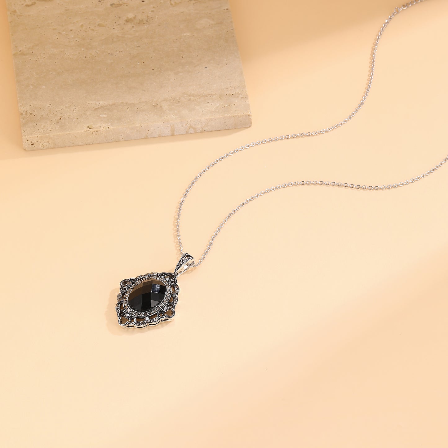 Silver Pendant Necklace for Women, Vintage Black Onyx Gemstone Pendant Necklace Jewelry for Her