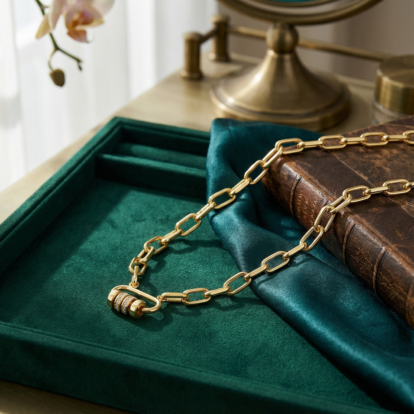 Aprilery Trendy Gold Chain Necklace for Women Rotation Pendant Necklaces Jewelry Gifts