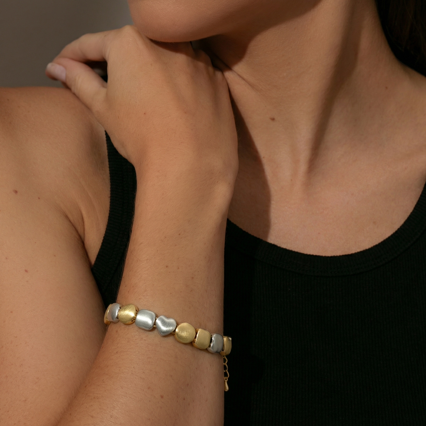Aprilery Two Tone Geometric Charm Bracelet for Women, Gold Silver Mixed Metal Heart Square Link Bracelet, Trendy Fashion Jewelry Gift