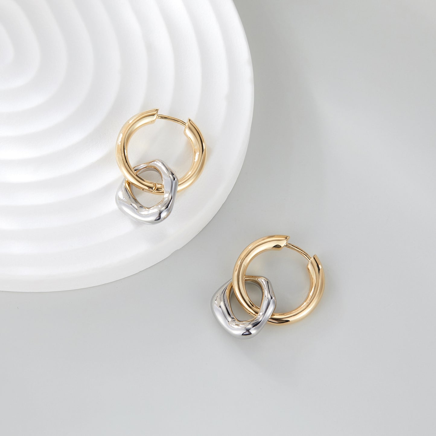 Gold Chain Dangle Earrings for Women, Trendy Two Tone Statement Earrings Lightweight Hypoallergenic Jewelry for Her