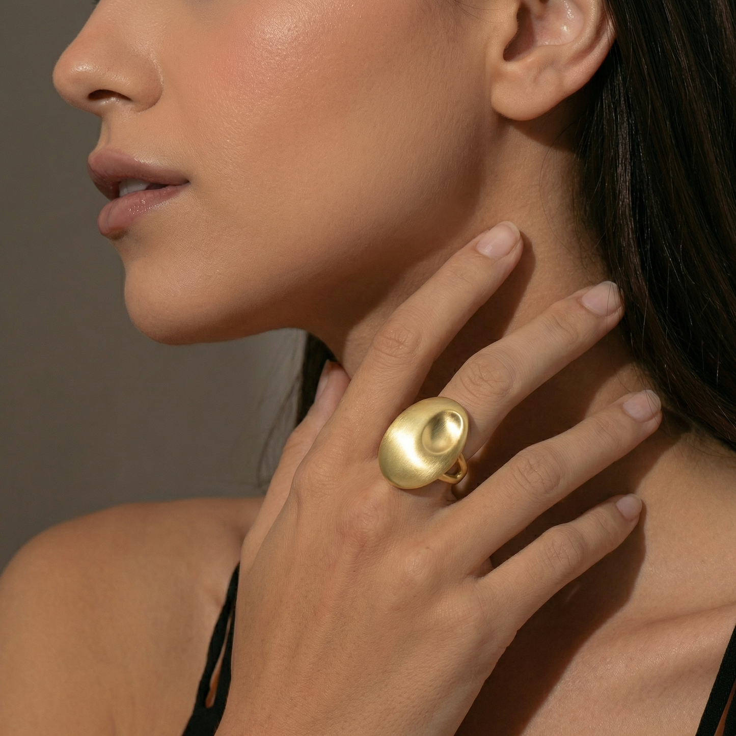 Aprilery Gold and Silver Rings for Women, Chunky Signet Statement Rings Gold Plated Band Ring Wide Metal Square Rings Cocktail Costume Jewelry