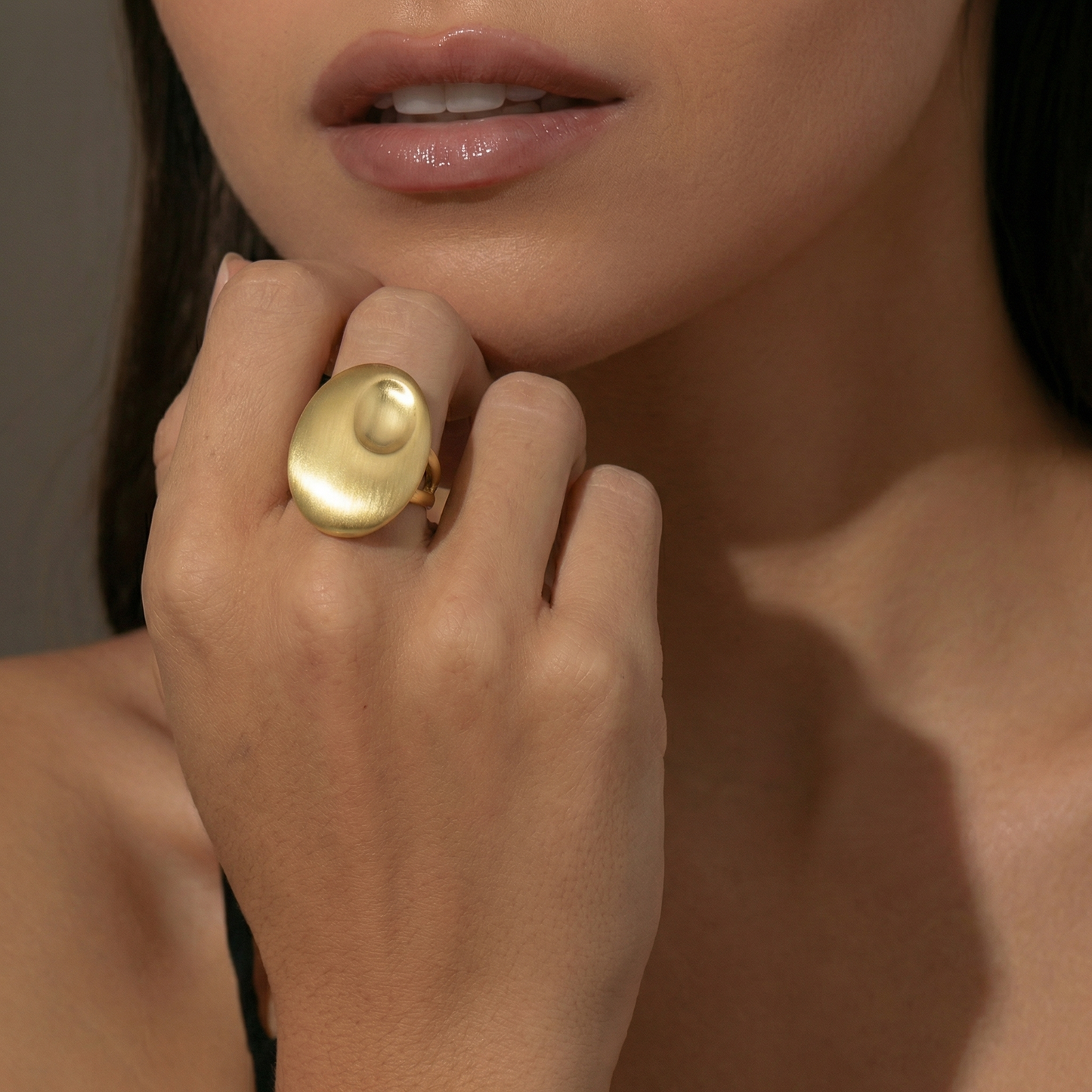 Aprilery Gold and Silver Rings for Women, Chunky Signet Statement Rings Gold Plated Band Ring Wide Metal Square Rings Cocktail Costume Jewelry