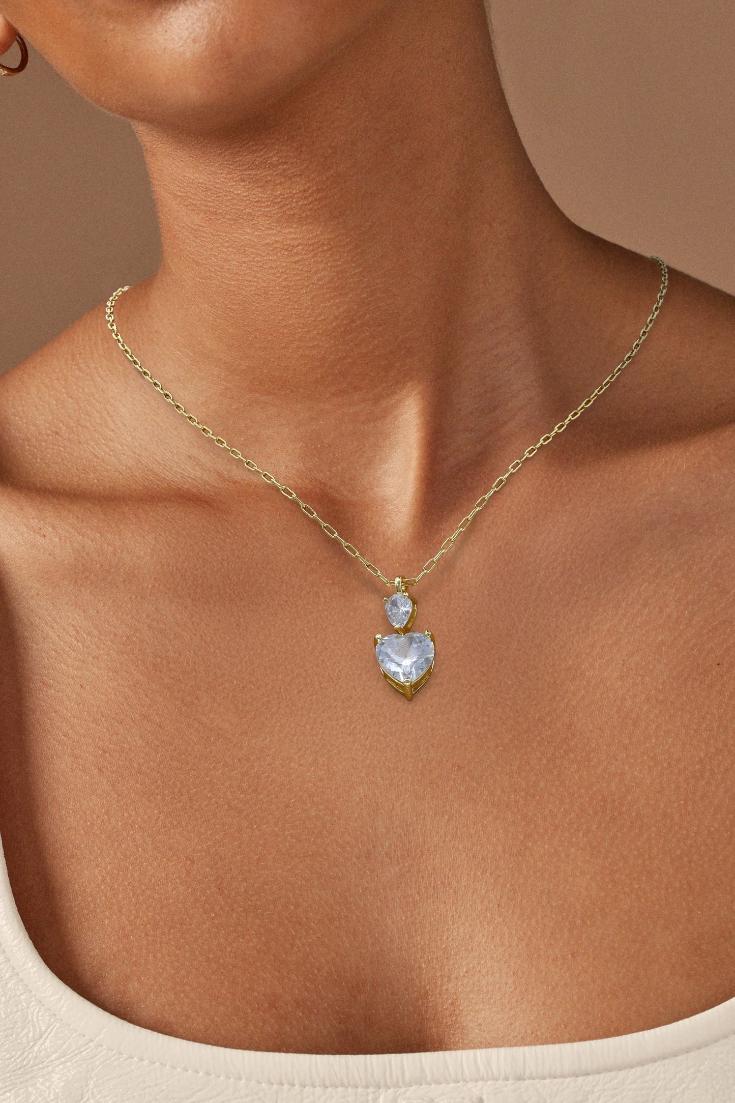 Aprilery Gold Pendant Necklaces for Women Cubic Zirconia Heart Necklace Trendy Gold Chain Necklaces Dainty Jewelry Gift