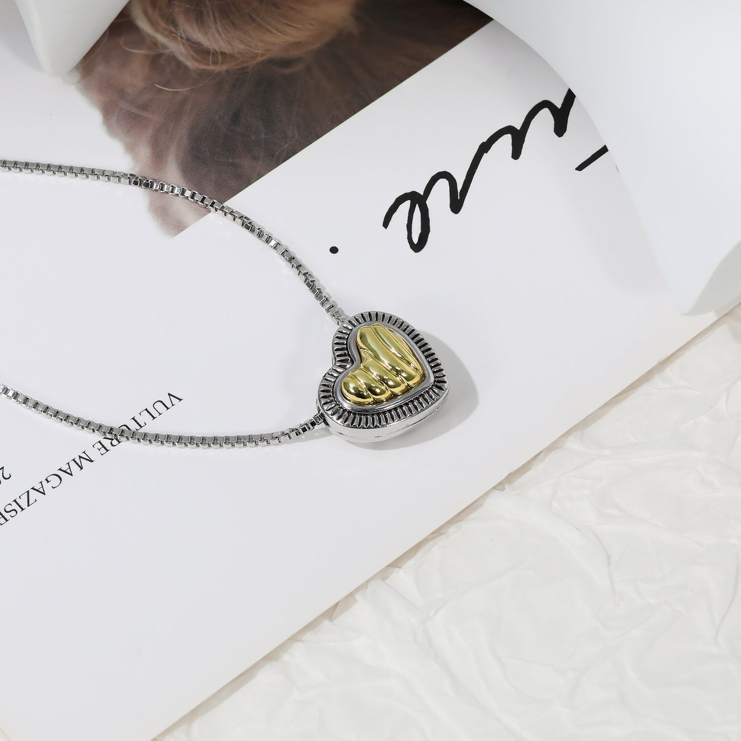 Aprilery Trendy Two Tone Chain Necklace for Women Heart Pendant Necklaces Jewelry Gifts