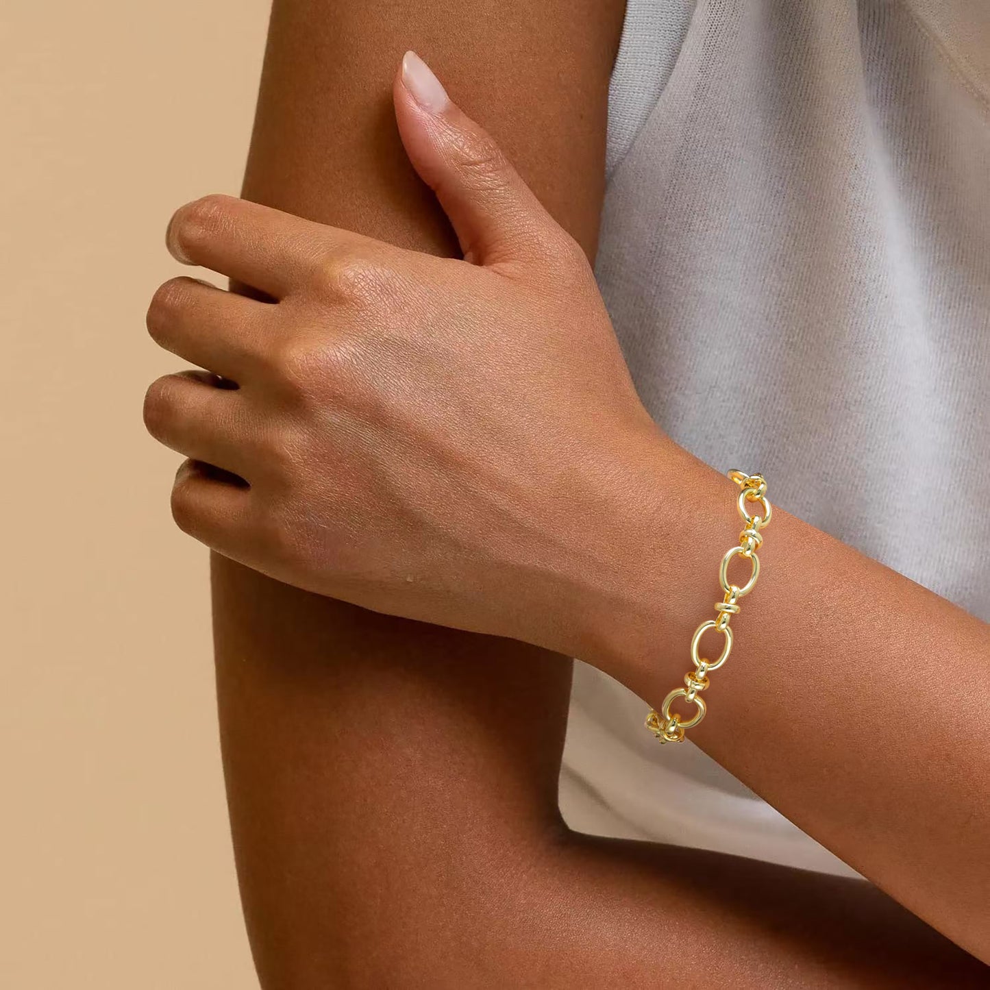 Aprilery Gold Link Bracelet for Women, Gold Circle Chain Bangle Bracelets Trendy Gold Bracelets Jewelry