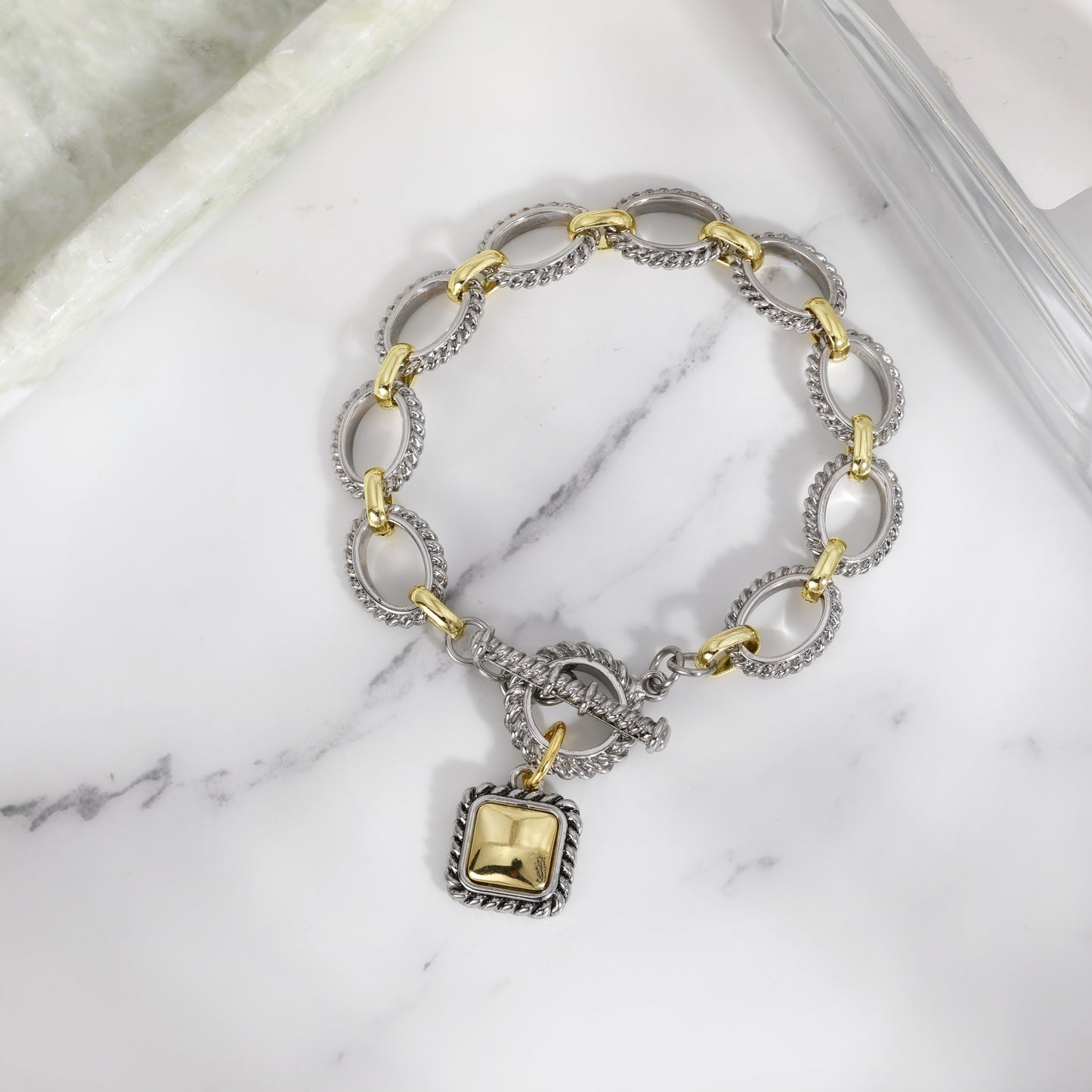 Aprilery Cable Link Bracelet for Women Two Tone Circle Chain Bangle Link Bracelets Trendy Silver and Gold Bracelets Jewelry