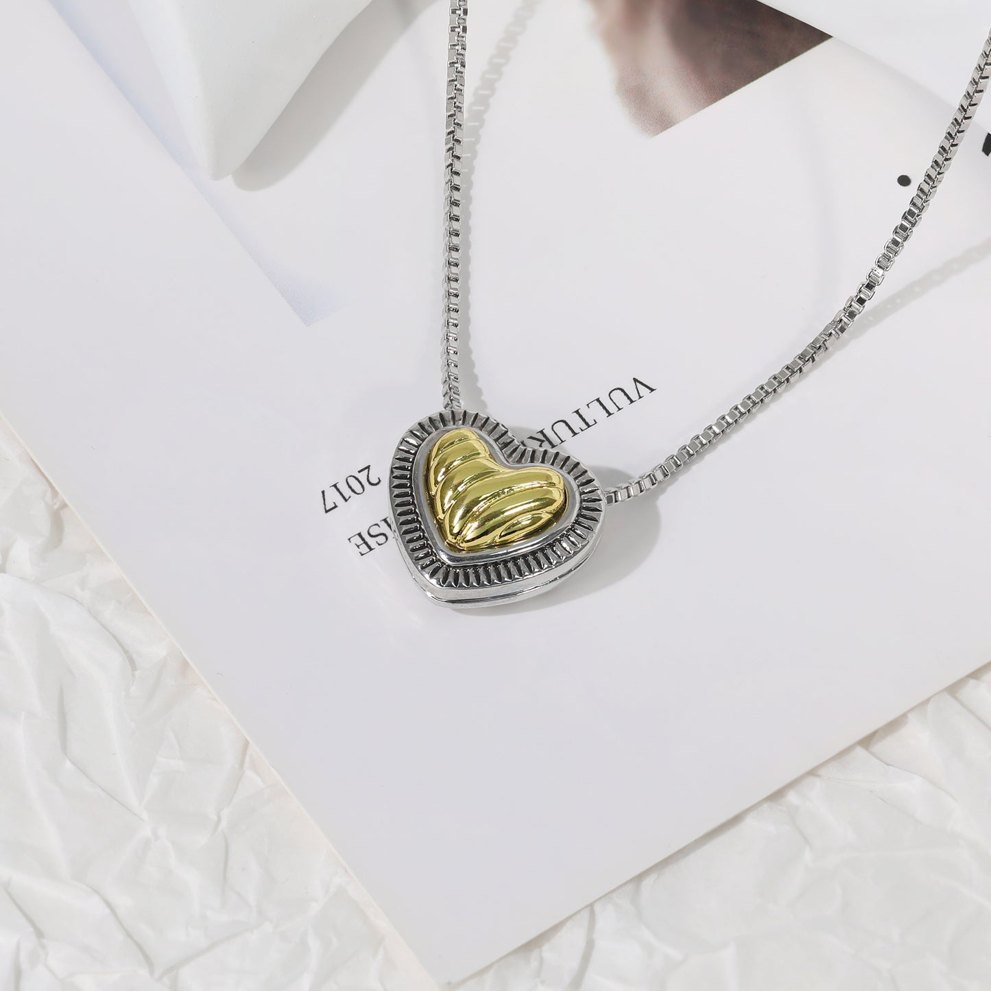 Aprilery Trendy Two Tone Chain Necklace for Women Heart Pendant Necklaces Jewelry Gifts