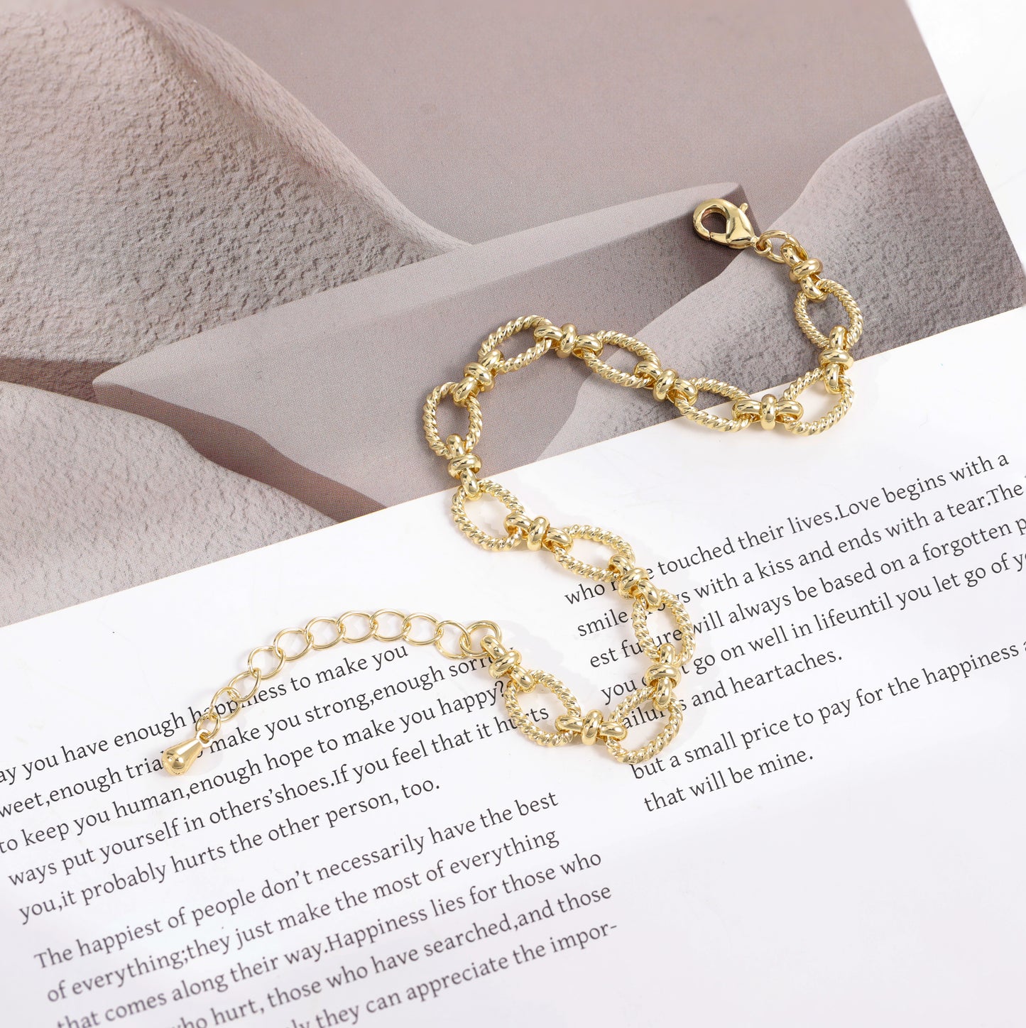 Aprilery Gold Link Bracelet for Women, Gold Circle Chain Bangle Bracelets Trendy Gold Bracelets Jewelry