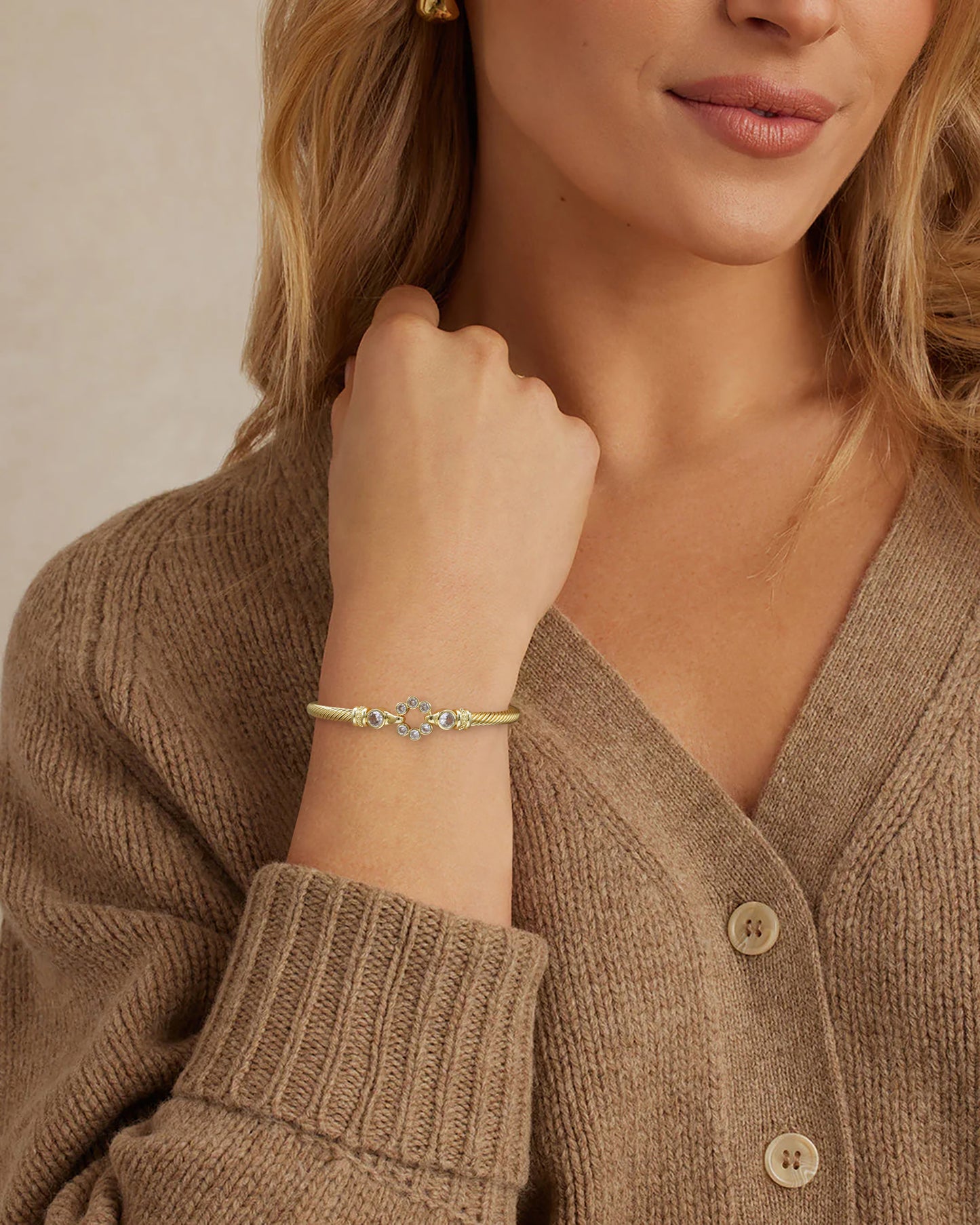 Aprilery Cuff Bracelets for Women Gold - Cable Bangle Bracelet Twisted Wire - Gold Hook Flower Vintage Mixed Metal Cuff Bracelets Jewelry Gift