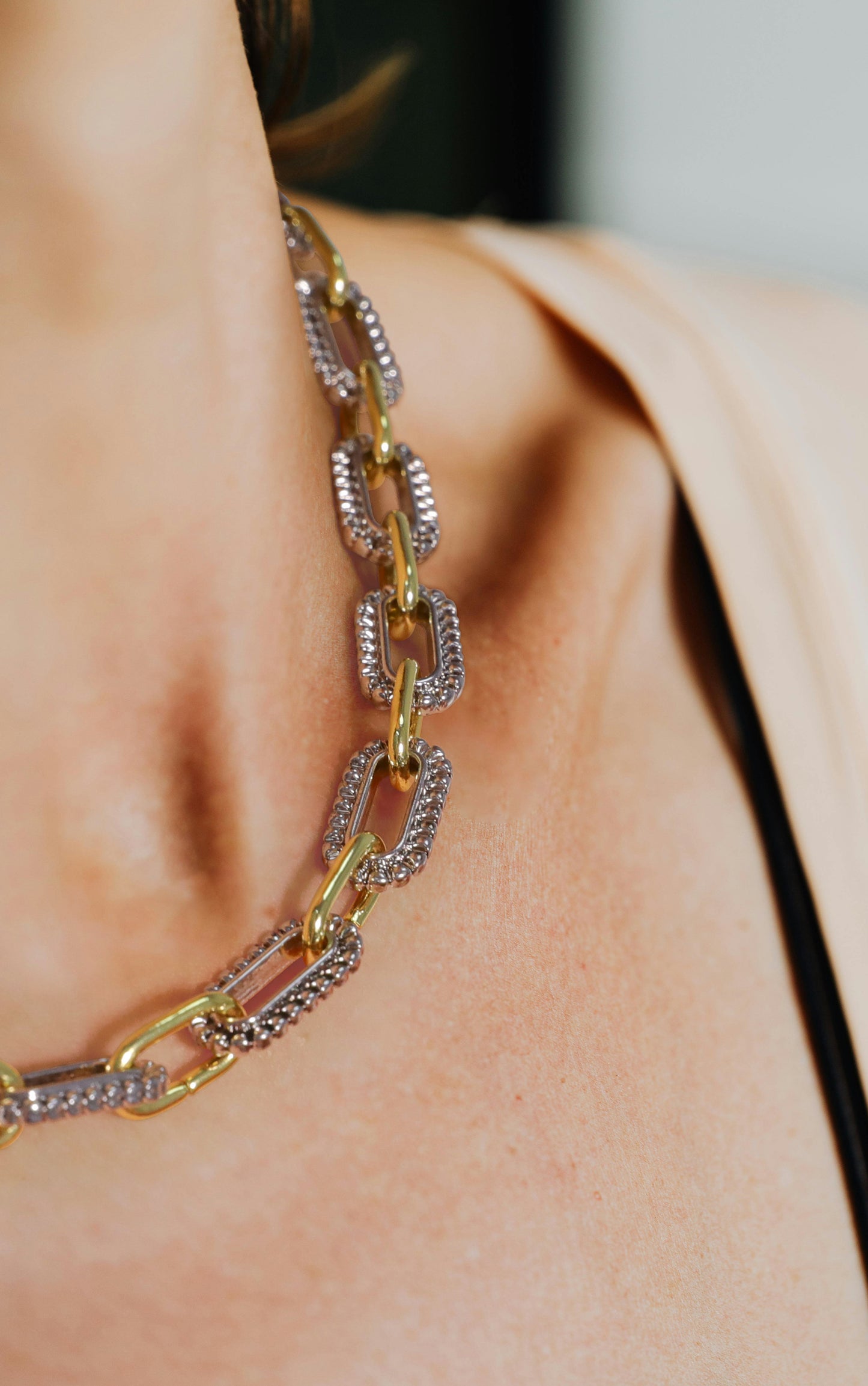 Aprilery Trendy Two Tone Cable Chain Necklace for Women Twist Wire Gold and Silver Necklaces Jewelry Gifts