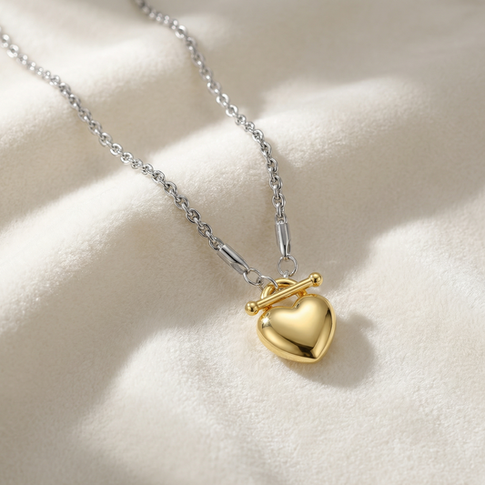 Aprilery Gold Pendant Necklaces for Women Heart Necklace Gold Dainty Fashion Necklaces Jewelry Gifts