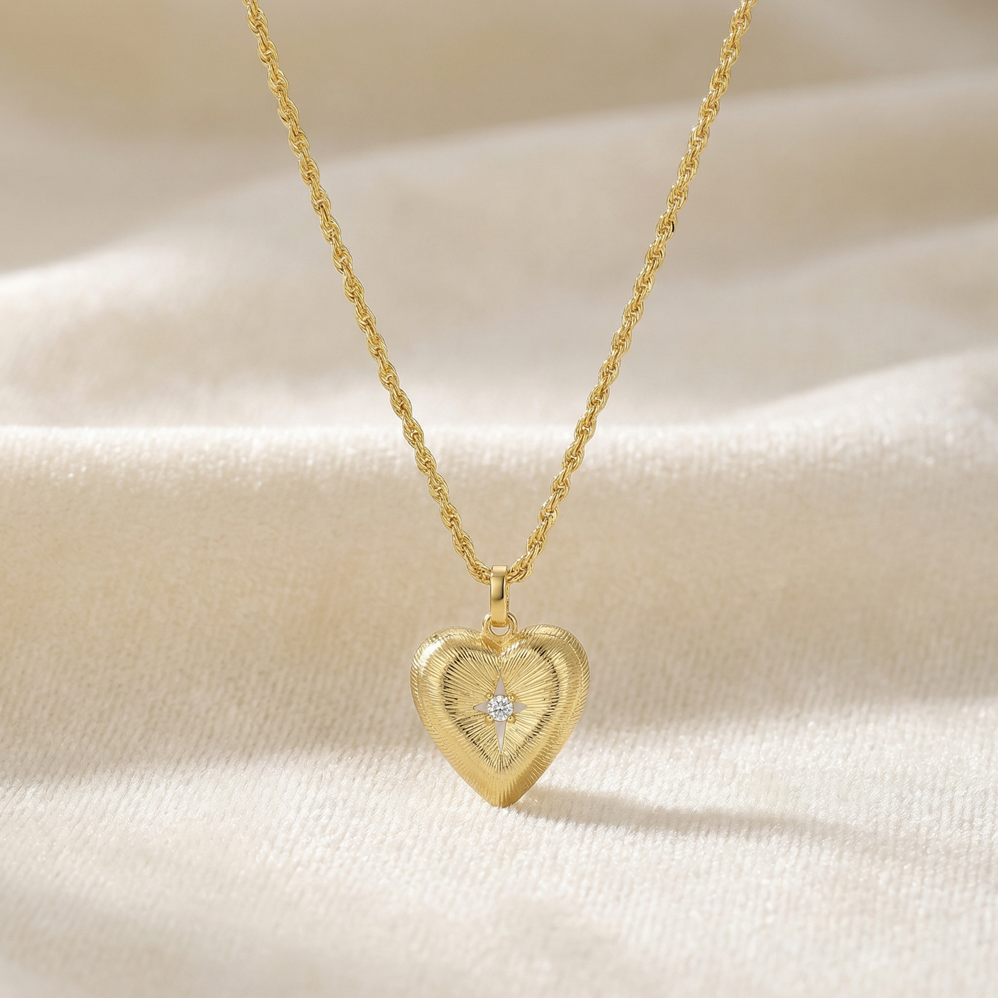 Aprilery Gold Pendant Necklaces for Women Heart Necklace Gold Dainty Fashion Necklaces Jewelry Gifts