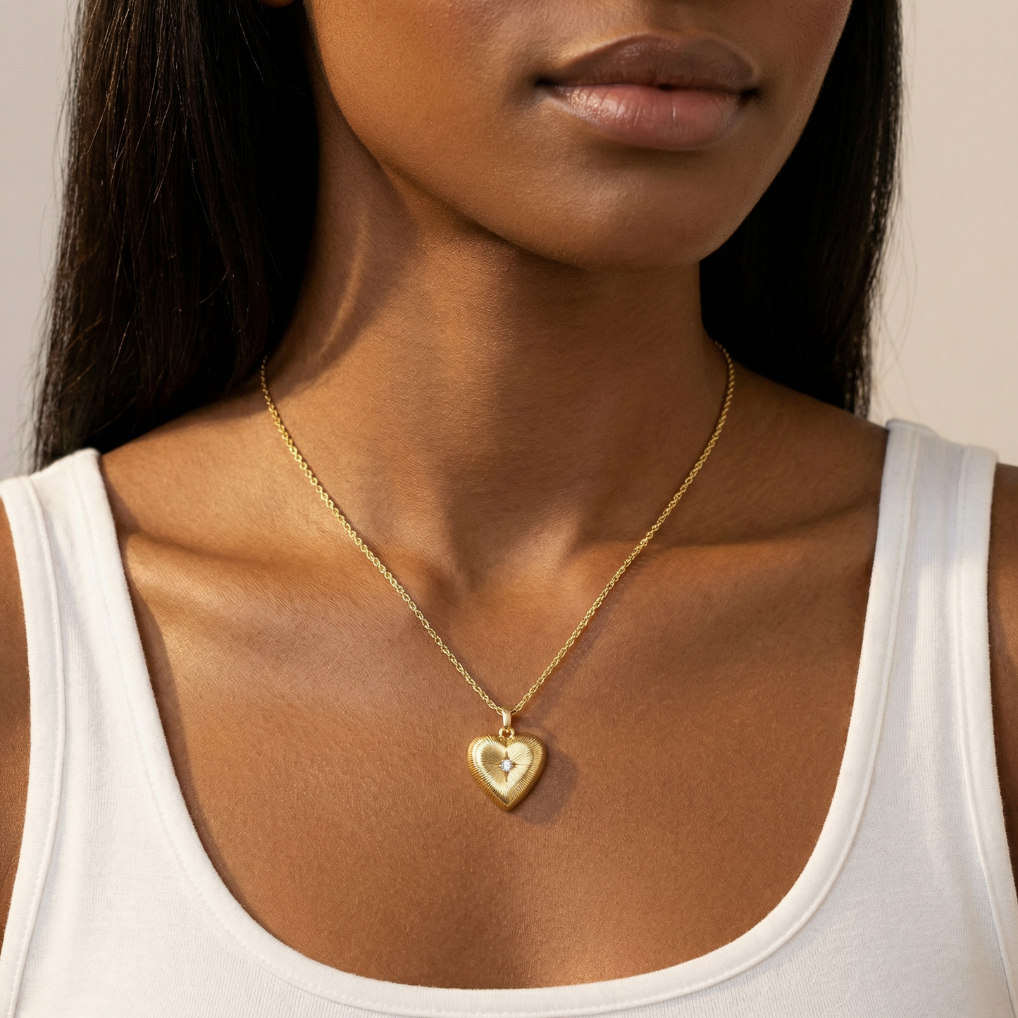 Aprilery Gold Pendant Necklaces for Women Heart Necklace Gold Dainty Fashion Necklaces Jewelry Gifts