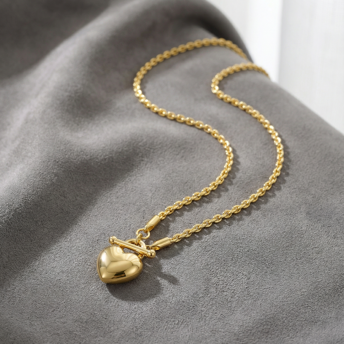 Aprilery Trendy Gold Chain Necklace for Women Heart Pendant Necklaces Jewelry Gifts