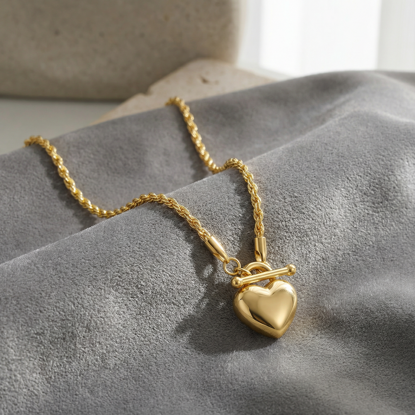 Aprilery Trendy Gold Chain Necklace for Women Heart Pendant Necklaces Jewelry Gifts