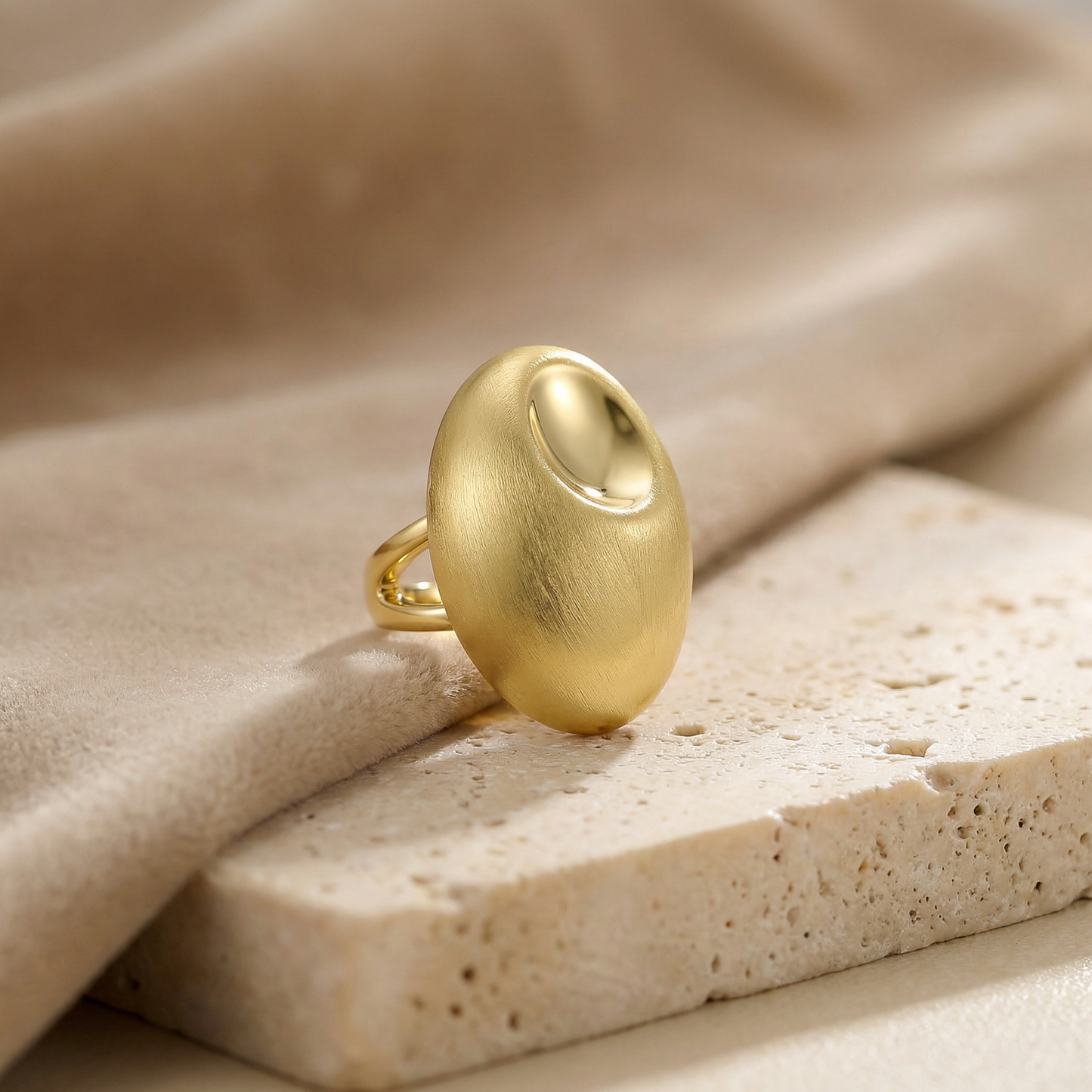 Aprilery Gold and Silver Rings for Women, Chunky Signet Statement Rings Gold Plated Band Ring Wide Metal Square Rings Cocktail Costume Jewelry