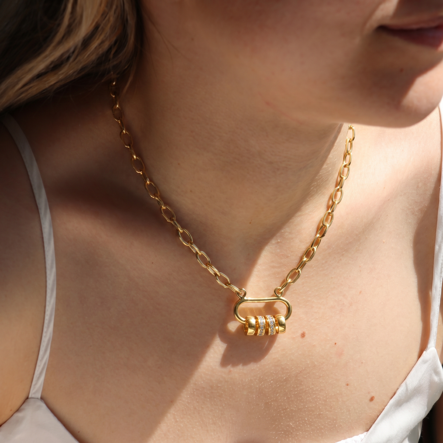 Aprilery Trendy Gold Chain Necklace for Women Rotation Pendant Necklaces Jewelry Gifts