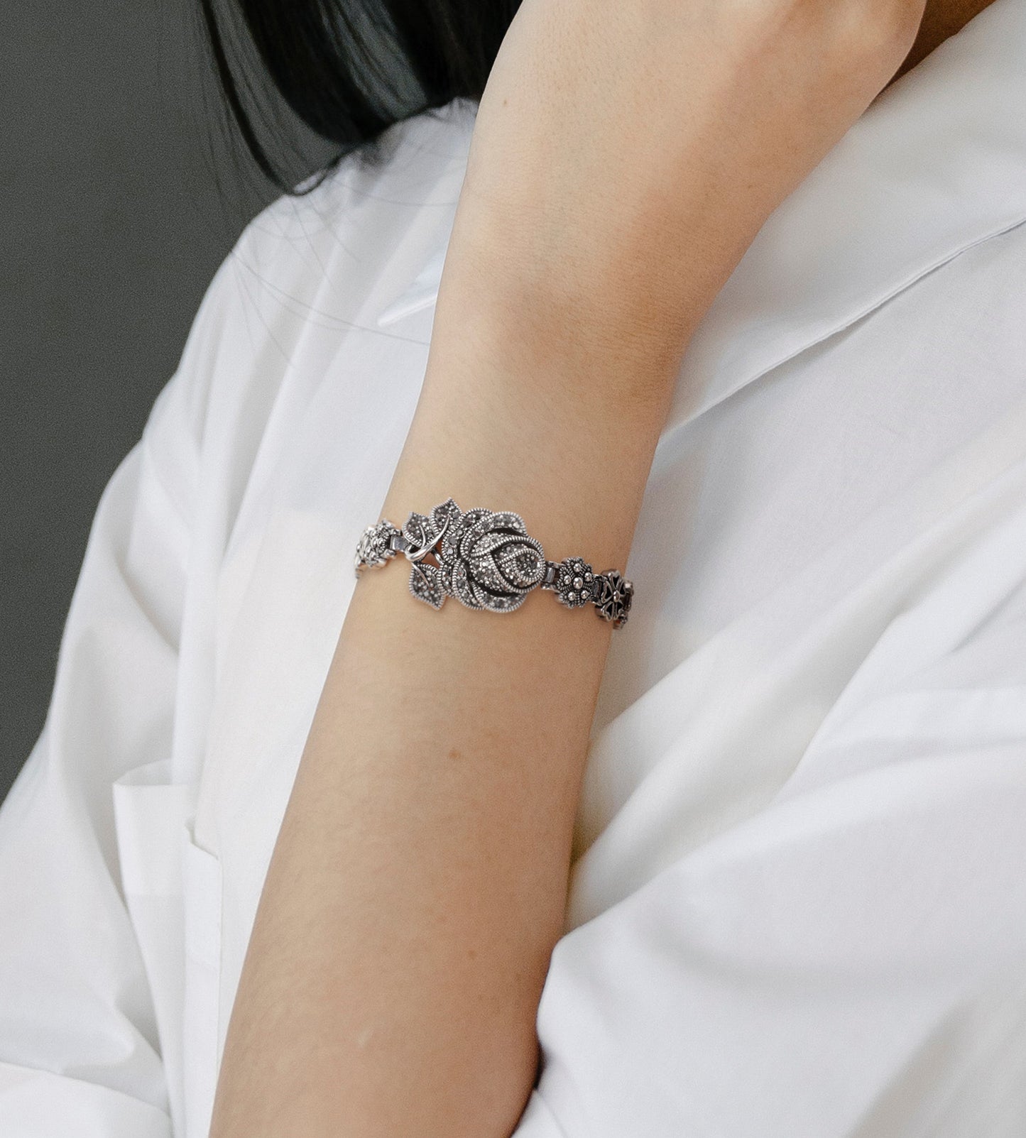 Black Rose Bracelets Onyx Marcasite Bangle for Women Bracelets Jewelry with Clasp Gifts for Her