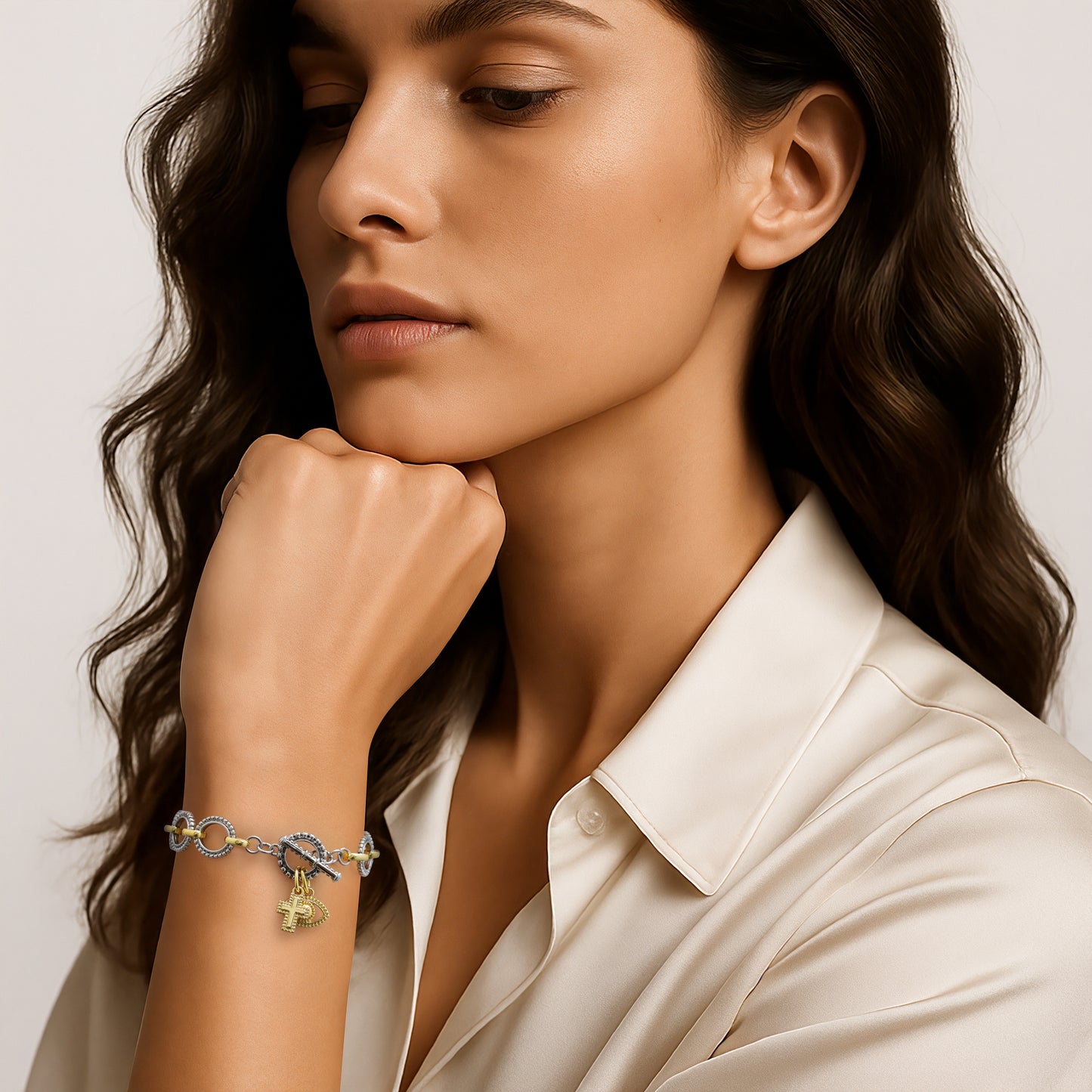 Aprilery Cable Link Bracelet for Women, Two Tone Circle Chain Bangle Evil Eye Bracelets Trendy Silver and Gold Bracelets Jewelry