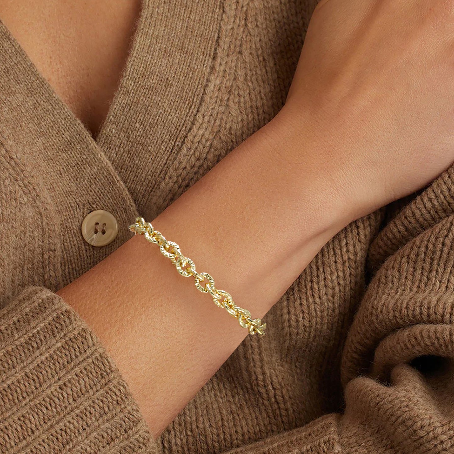 Aprilery Gold Link Bracelet for Women, Gold Circle Chain Bangle Bracelets Trendy Gold Bracelets Jewelry